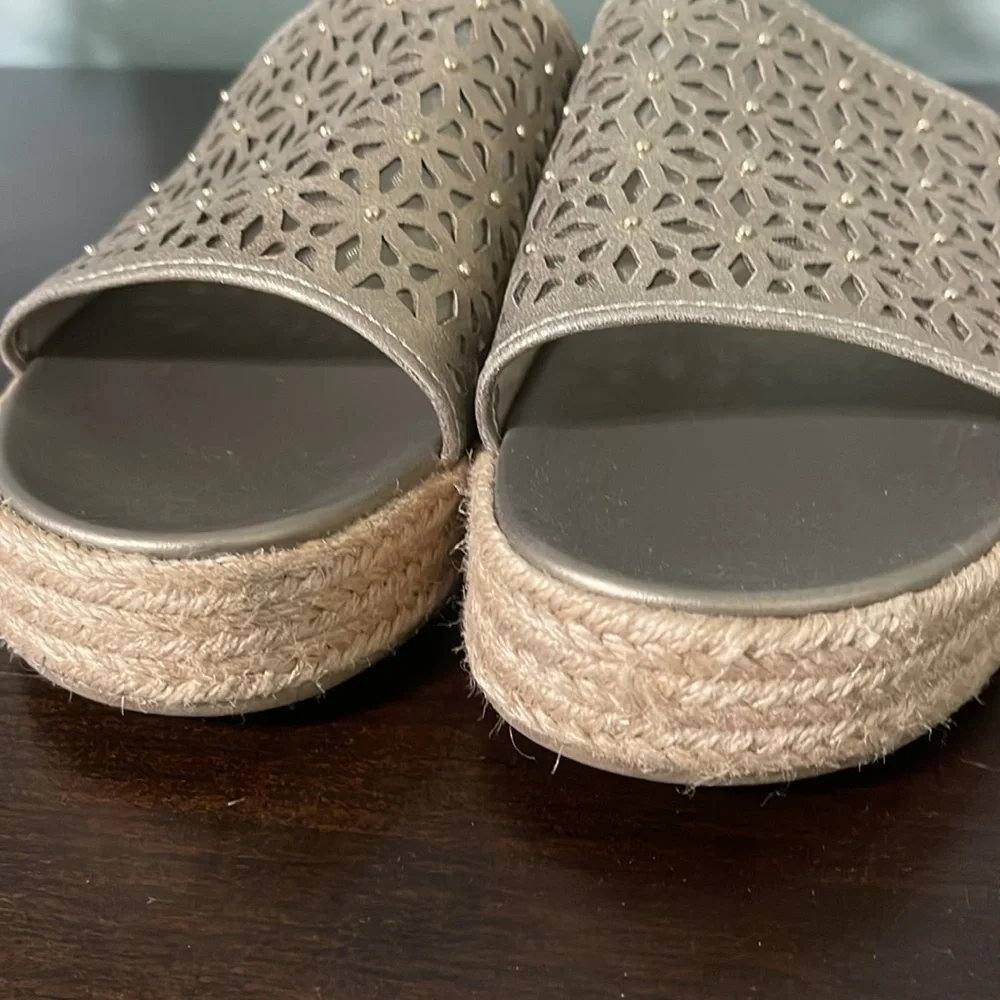 Hush Puppies perforated leather
